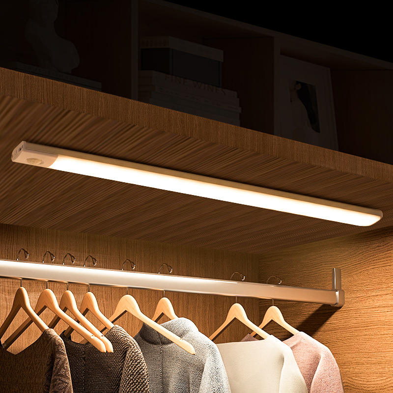 Spot Goods  Indoor USB Rechargeable Magnetic Wall Motion Sensor Night Lamp Warodrobe Light Under Led Cabinet Lights