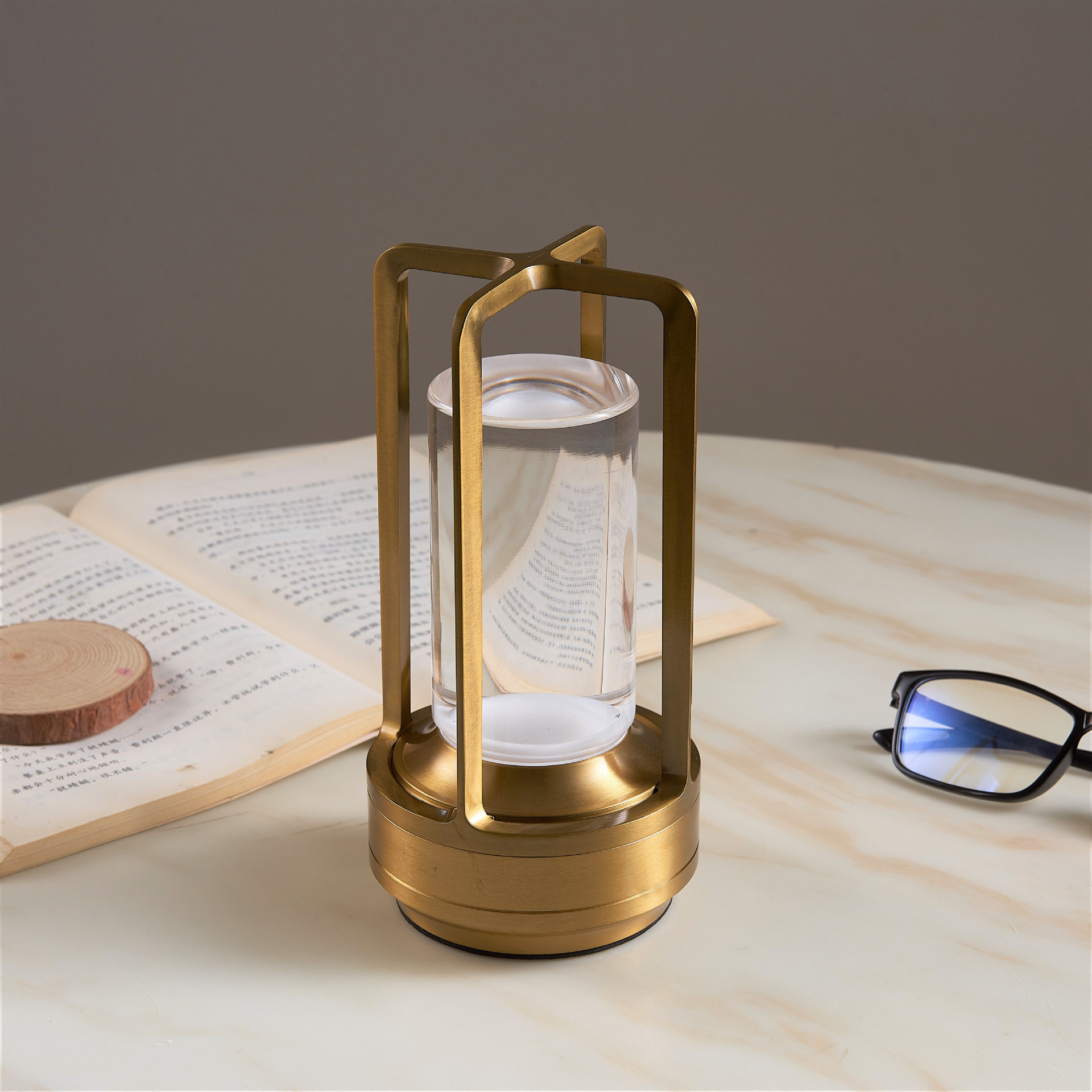 Modern Hotel Luxury Cordless Night Light Home Decor Rechargeable Crystal Portable Restaurant Touch Control Led Bar Table Lamp