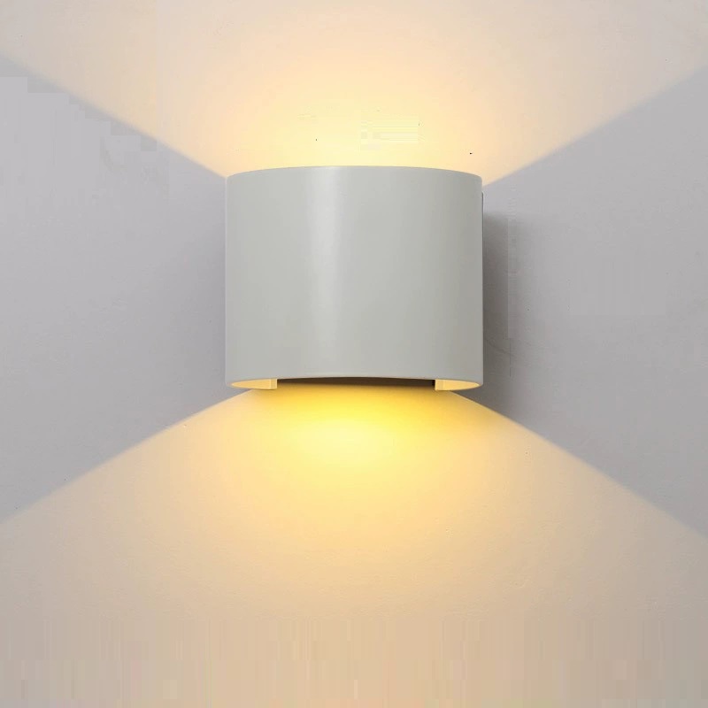 6W Semi-circular White Outdoor Wall Lamp